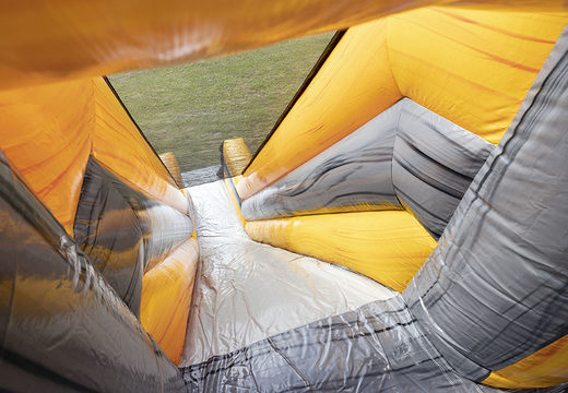 Base Jump Pro Slide gonfiabile di 4 e 6 metri di altezza e con materassino anticaduta extra spesso per grandi e piccini. Acquista ora l'attrazione gonfiabile online su JB Gonfiabili Italia