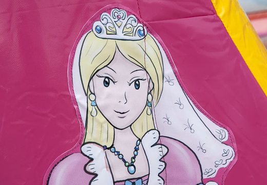Piccola rosa aperta con un mix di castello gonfiabile gialla per bambini in vendita a tema principessa. Acquista castelli gonfiabili online su JB Gonfiabili Italia