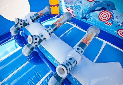 Opblaasbaar overdekt shooting fun springkussen met glijbaan kopen in thema shooter challenge dolfijn schieten voor kinderen